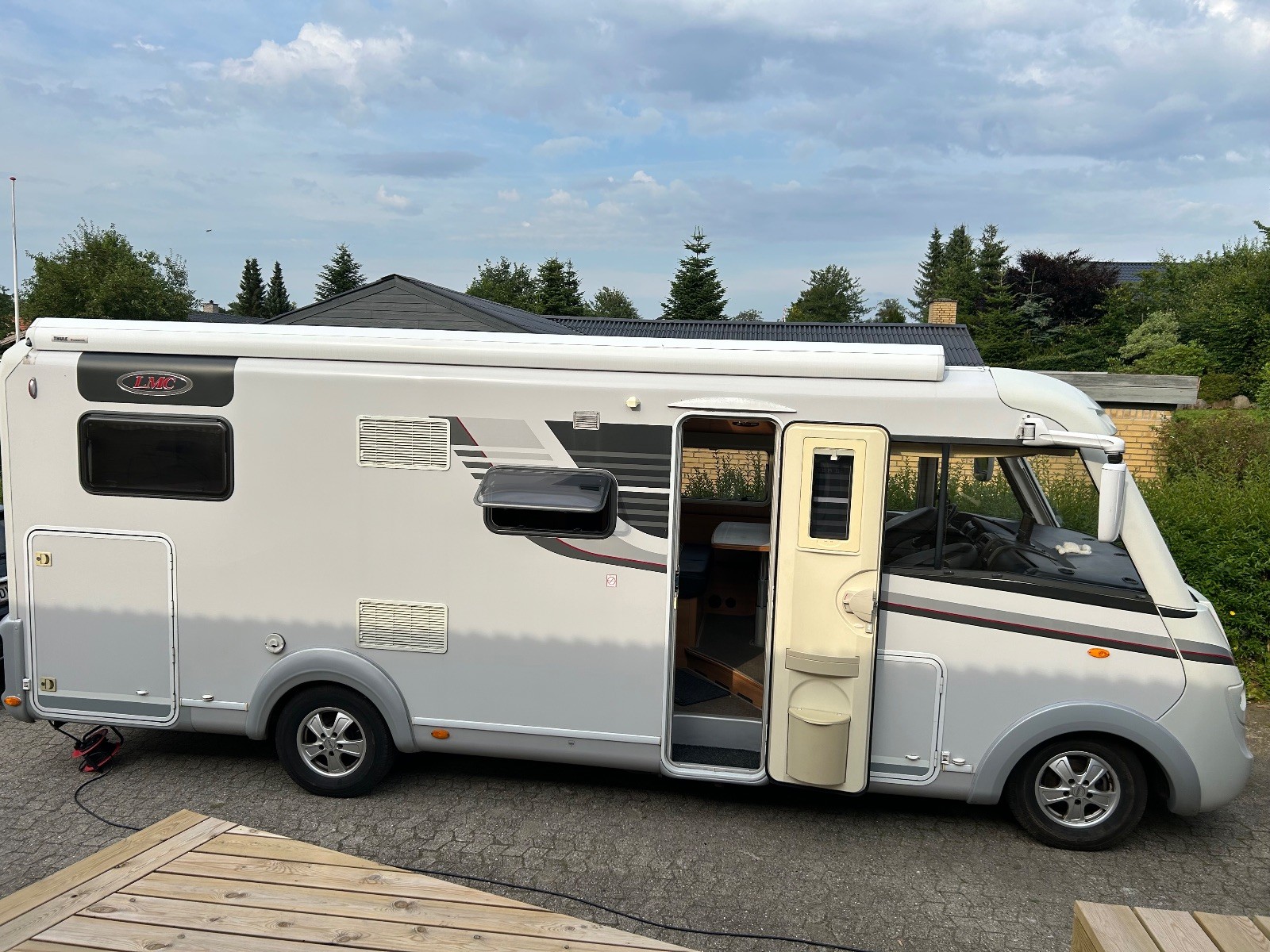 Agnes, Lena's Autocamper