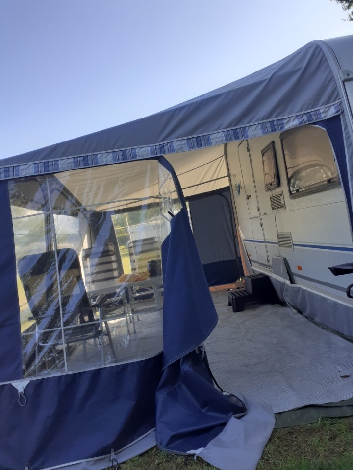 Pers KNAUS Campingvogn