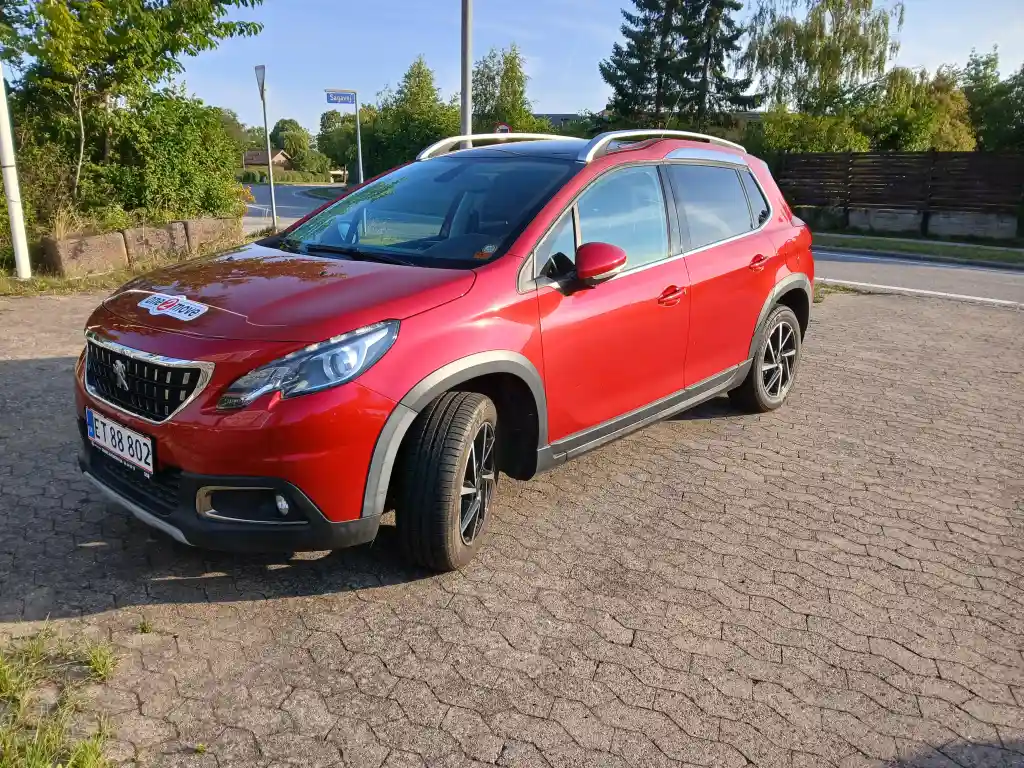 Peugeot 2008, 1.6 BlueHDi 100 hk Crossover