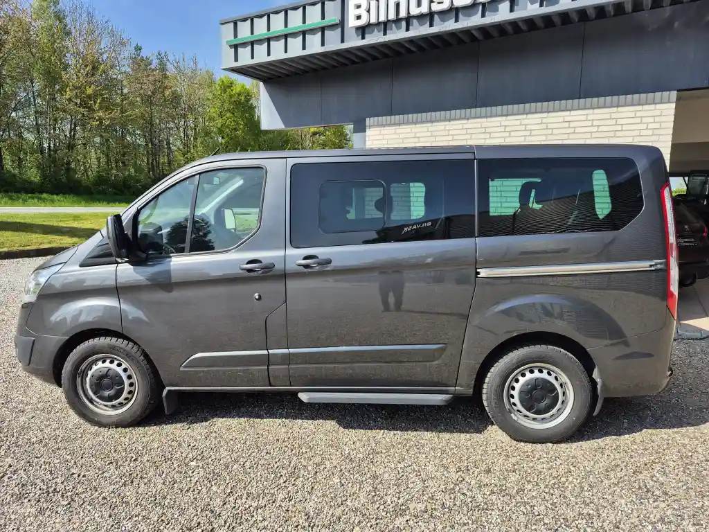 Ford Tourneo Custom