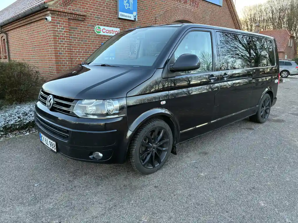 VW Caravelle