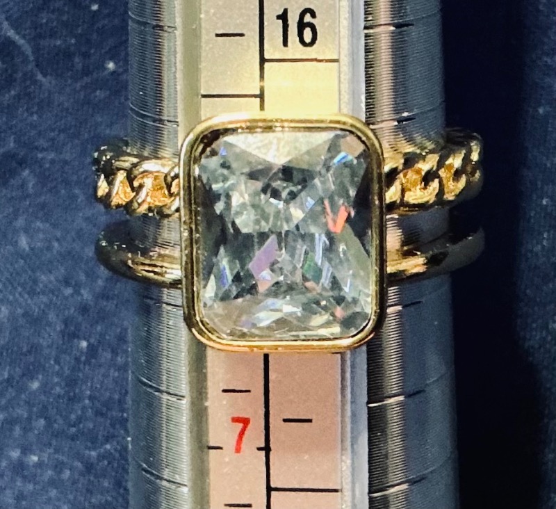 Square-Cut Gemstone Ring - Size 7-8