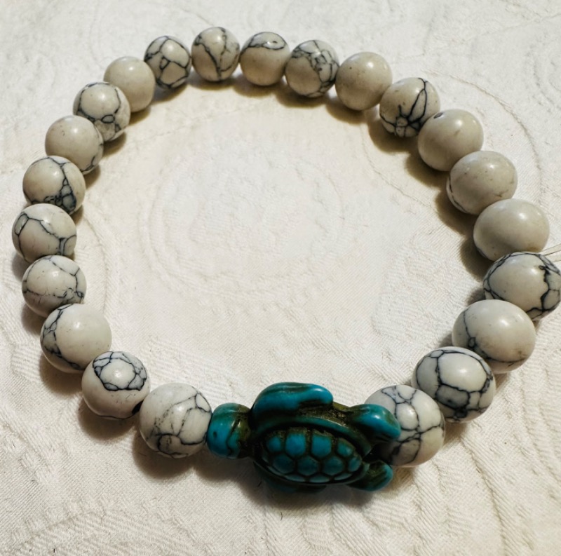 Handmade Natural Stone Bead Bracelet with Turtle Charm
