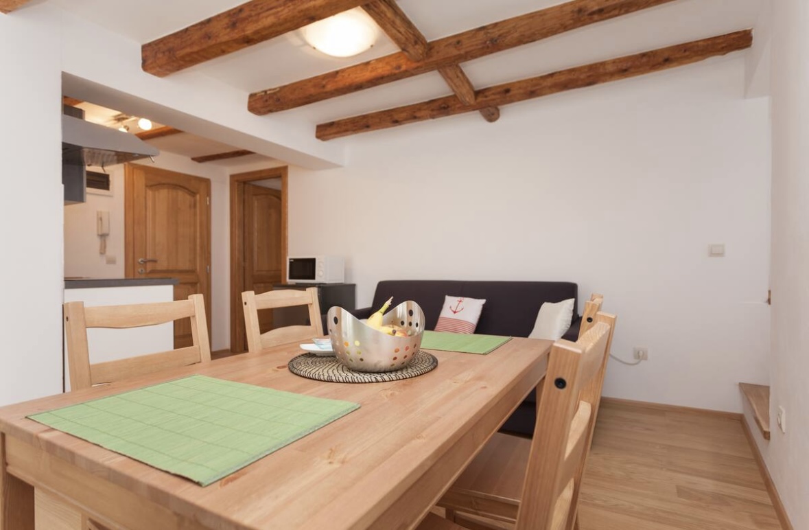 Carera Corner 1BR Apartman - 3