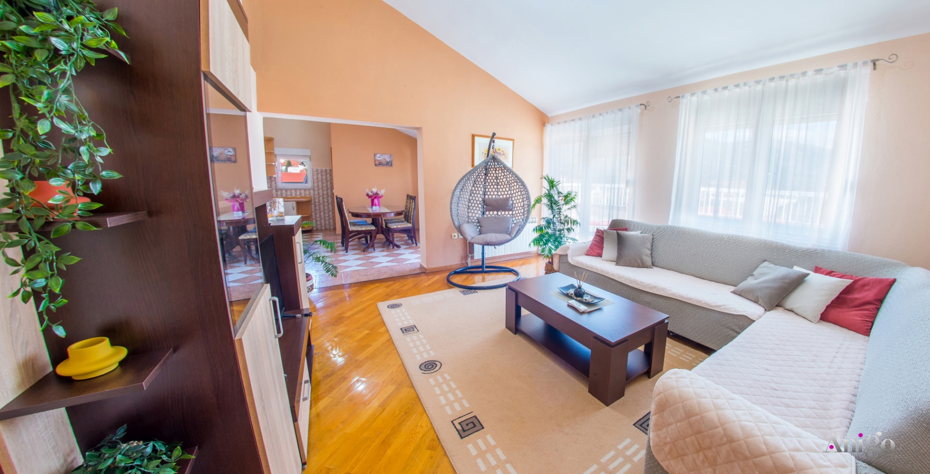 Spacious apartment overlooking Mostar
