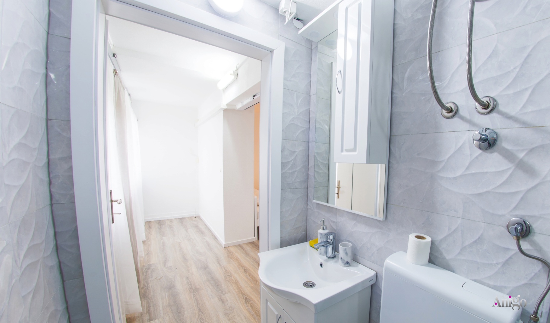 Denirom - Studio Apartment