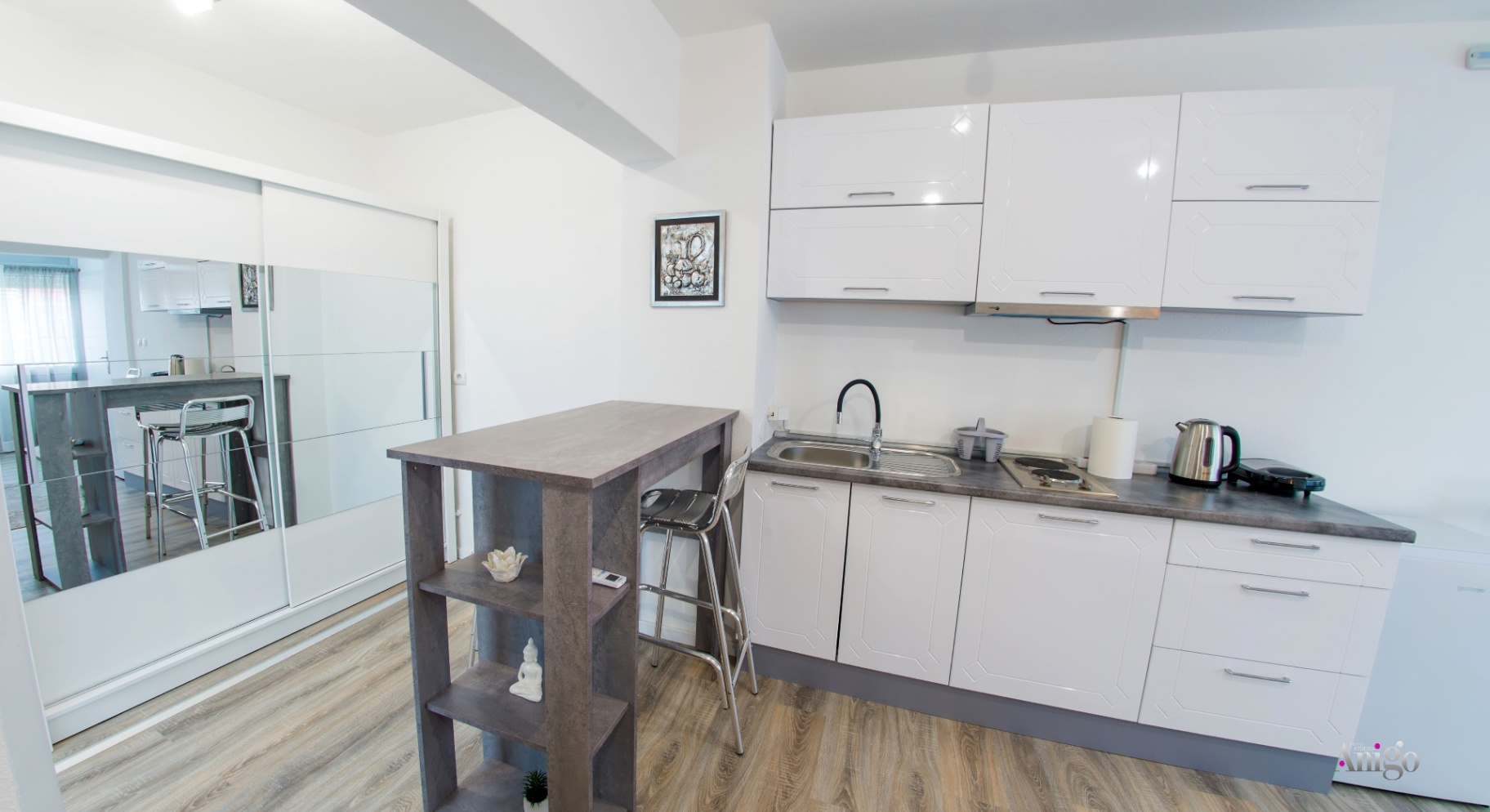 Denirom - Studio Apartment