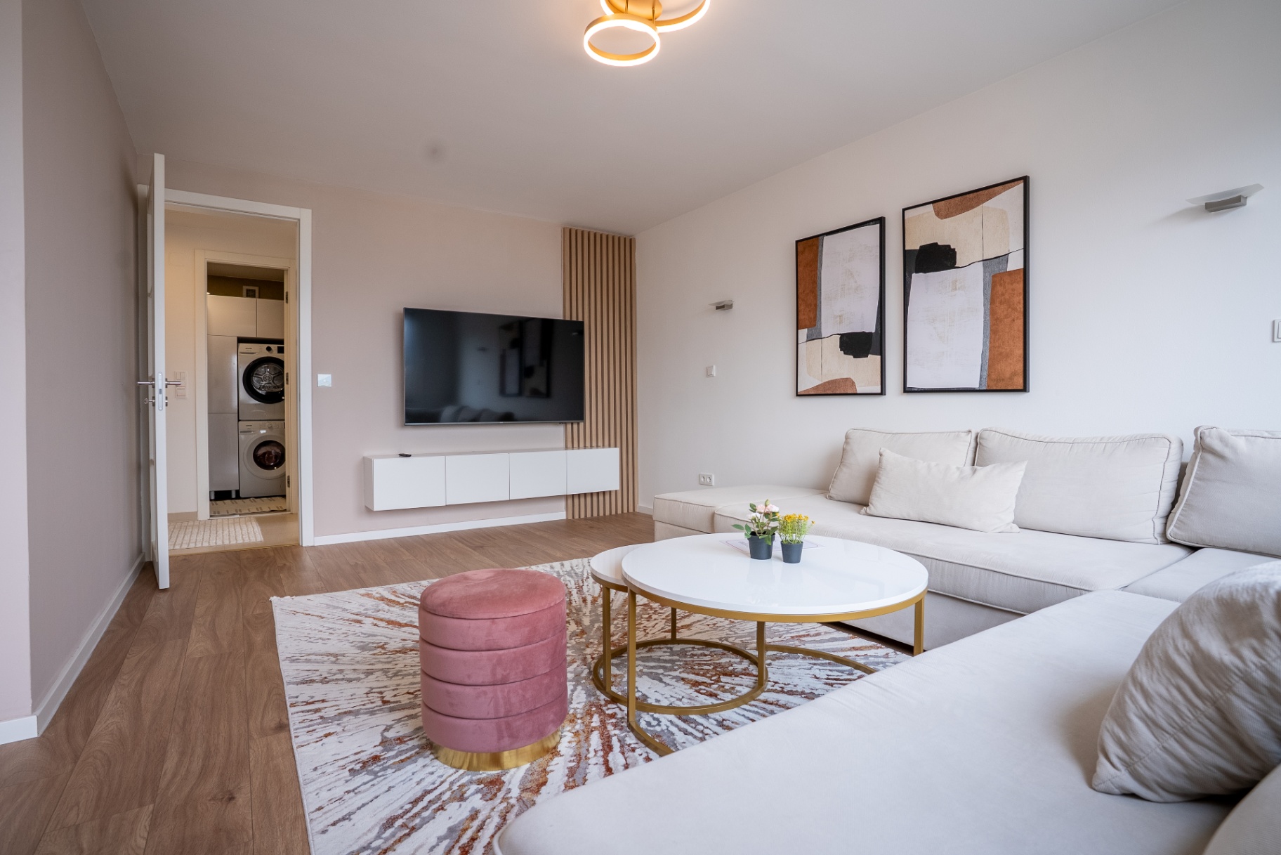 Skyline Apartment