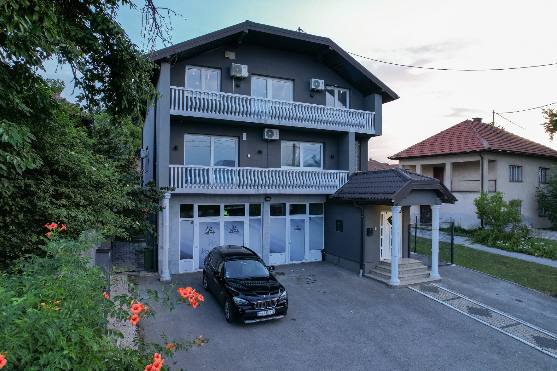 Evergreen Apartments - Apartment 2