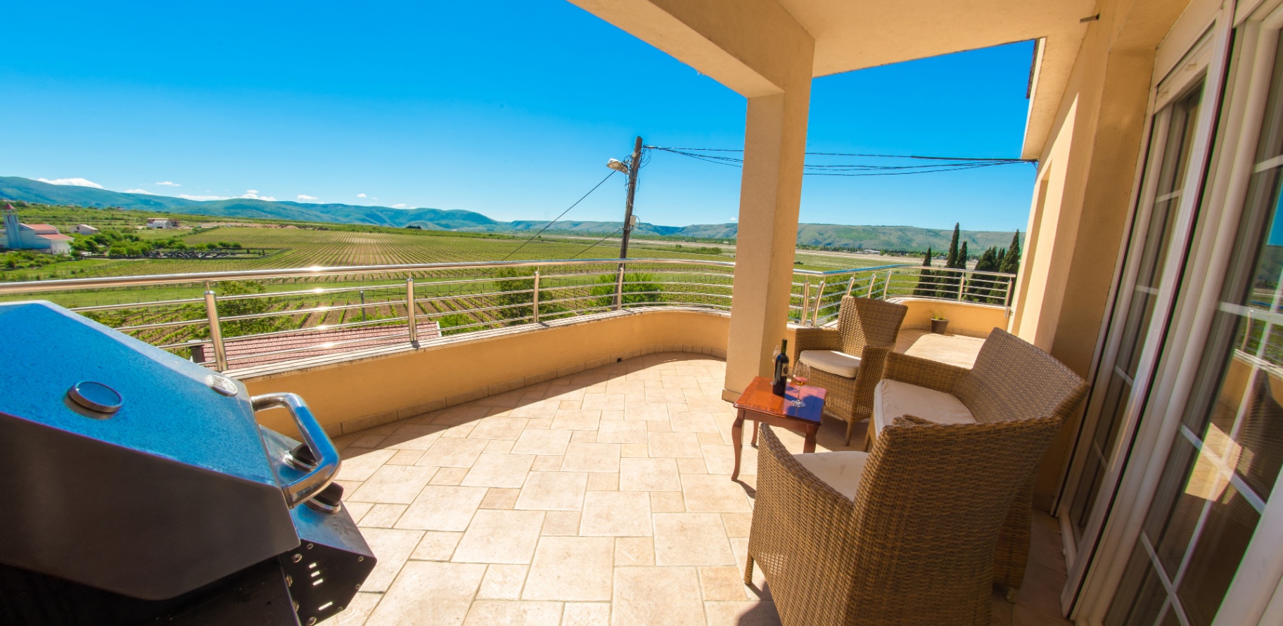 Luxury villa with private pool and jacuzzi near Mostar