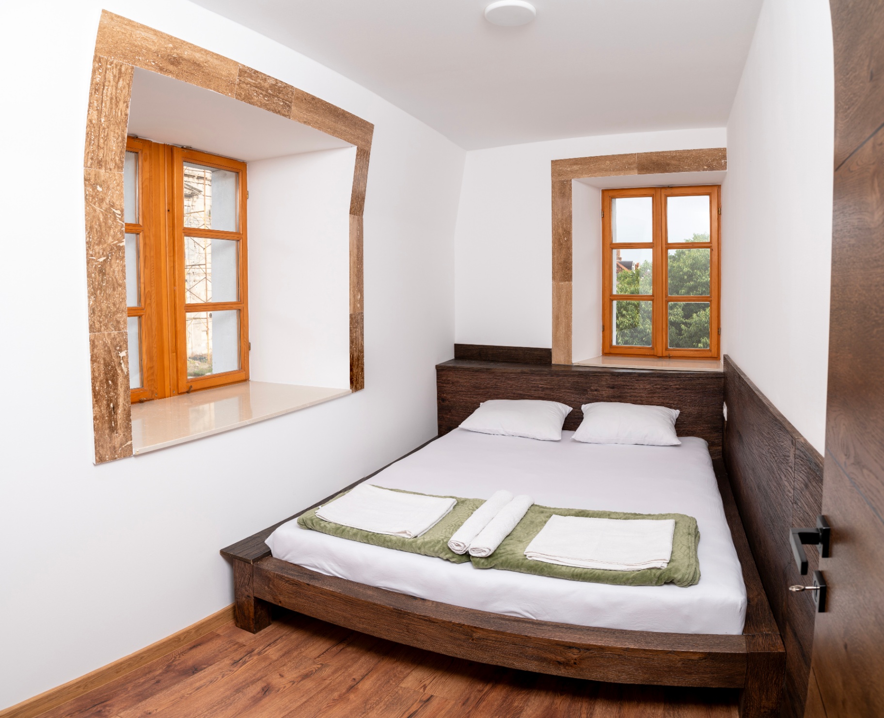 Sunrise Apartment 2 - with Old Bridge view