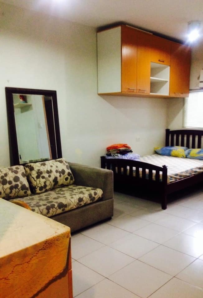 For Rent Studio Unit in  La Guardia Flats 1