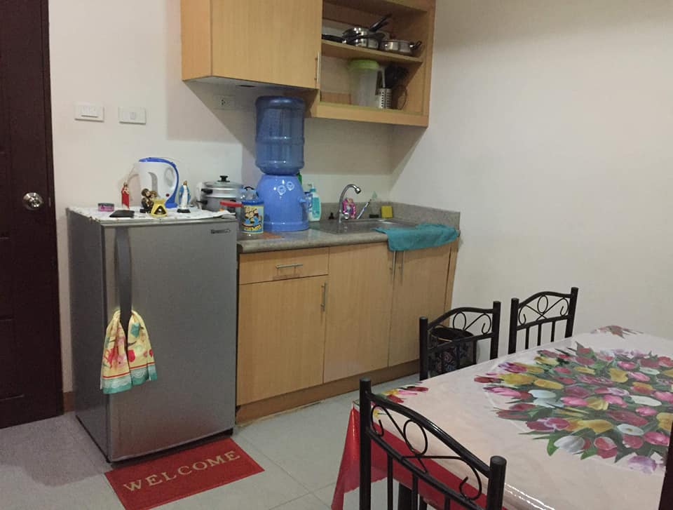 For Rent Studio Unit in  148 Residence