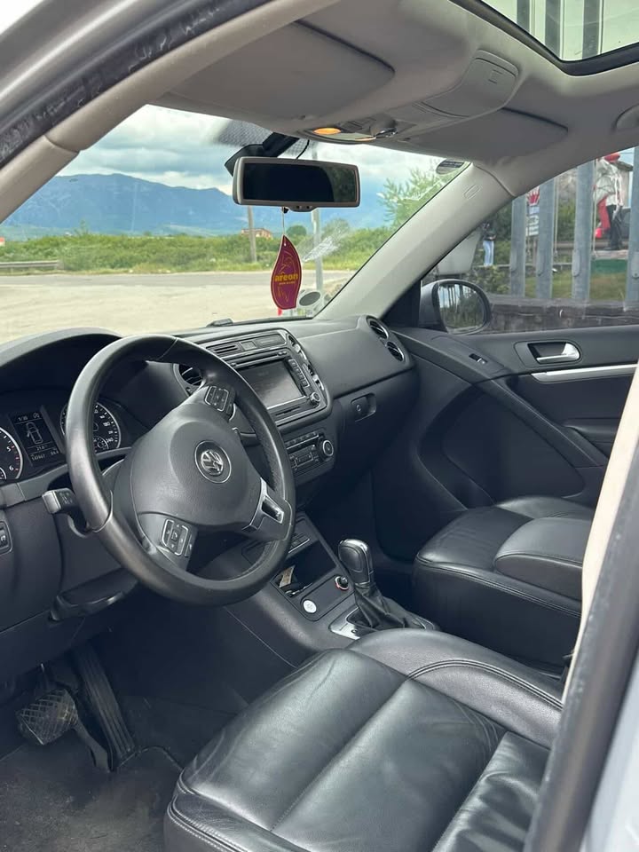 Volkswagen  Tiguan 2015 — photo 4