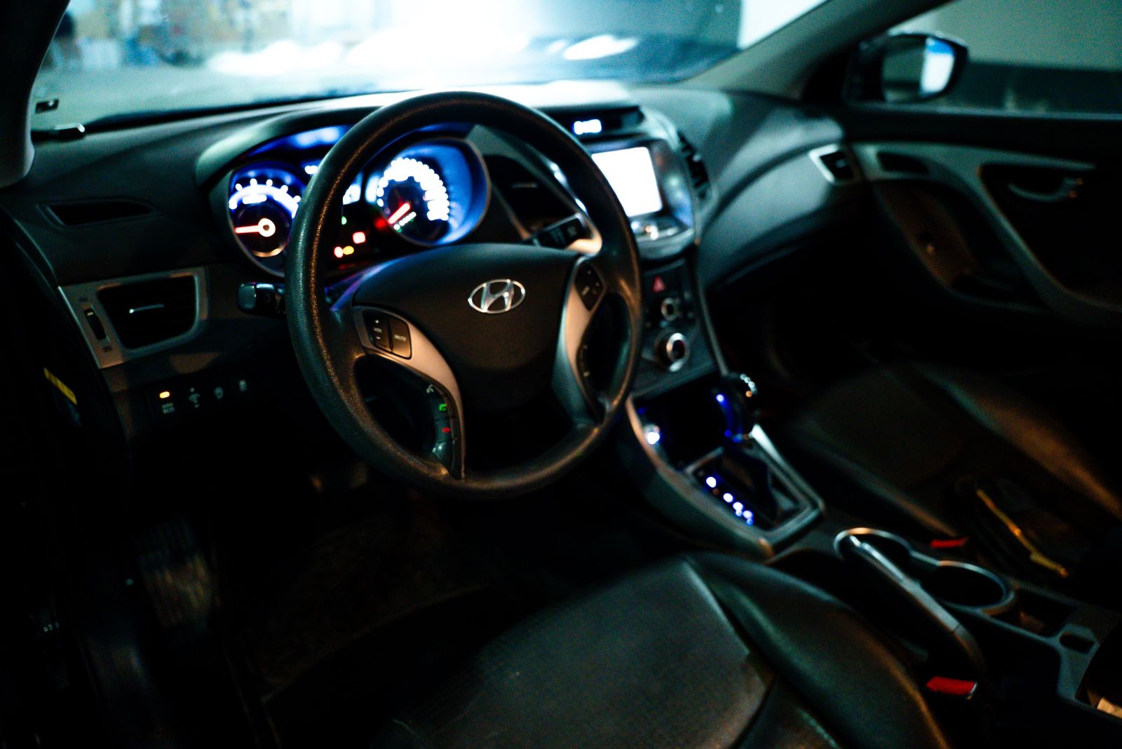 Hyundai Avante 2014 — photo 3