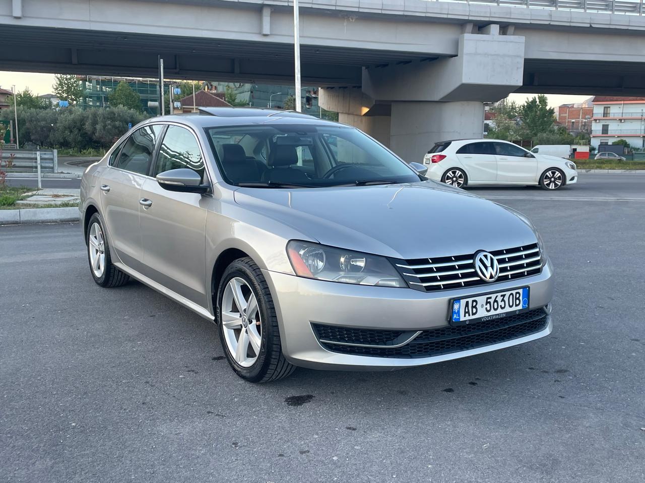 Volkswagen Passat 2012 — photo 3