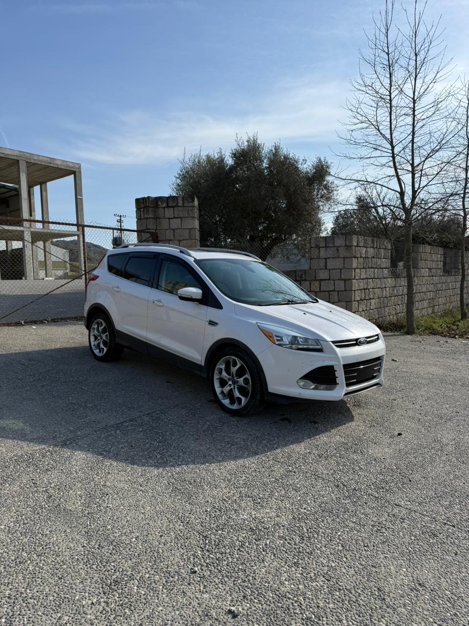 Ford Escape 2017 — photo 3