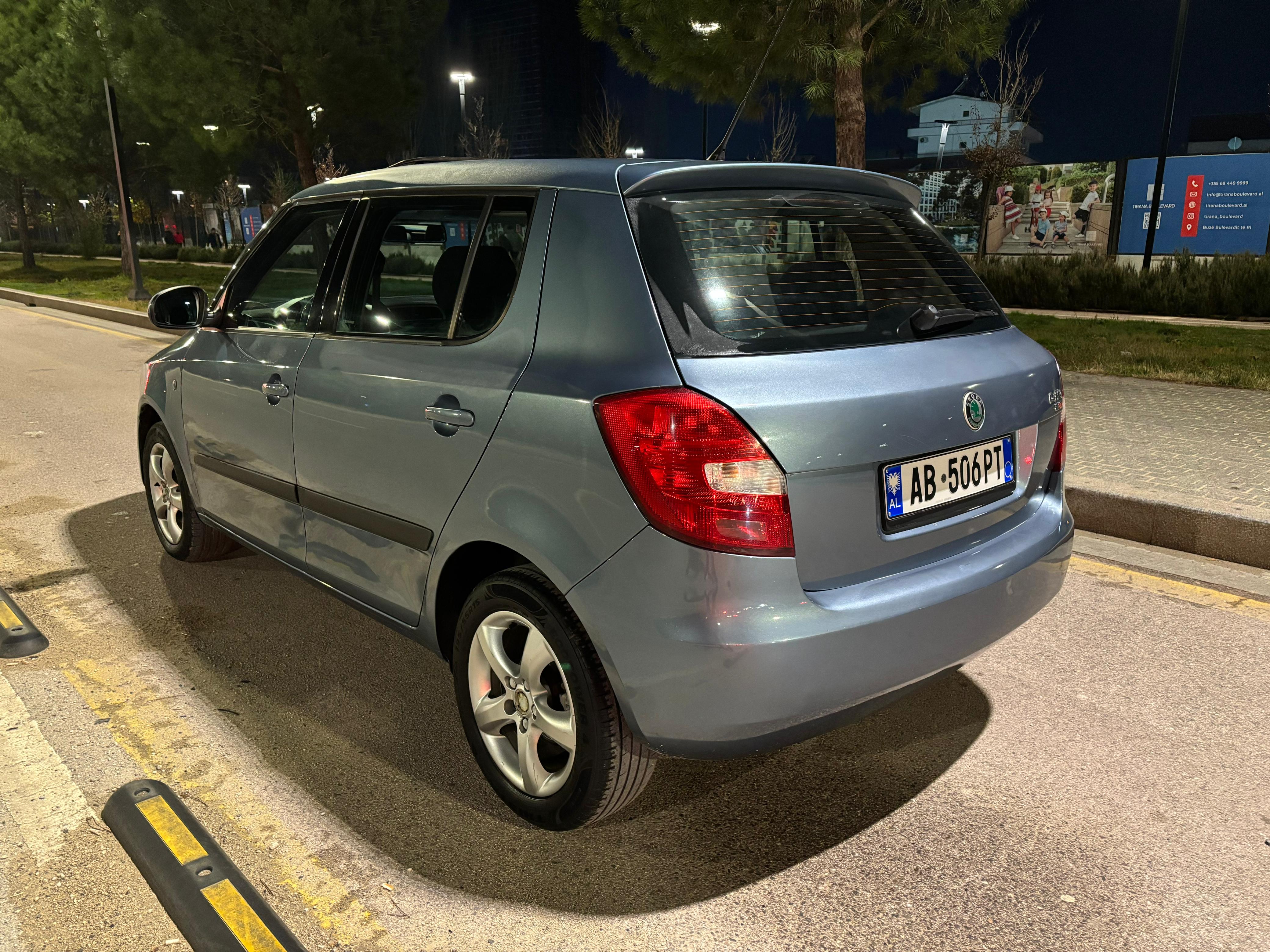 Skoda Fabia 2009 — photo 2