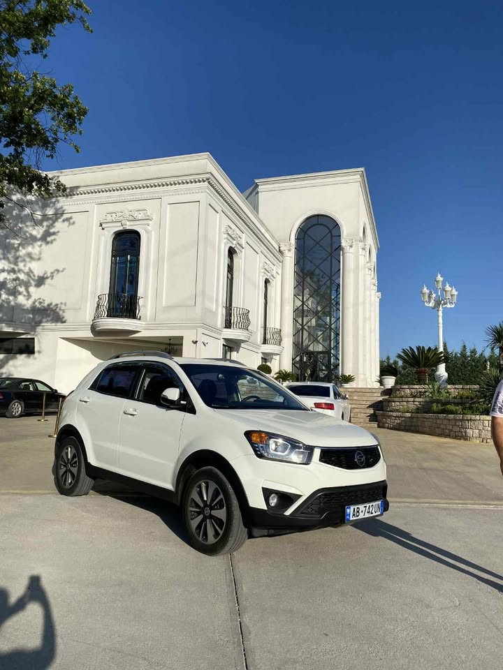 Ssangyong  Corando 2014 — photo 3