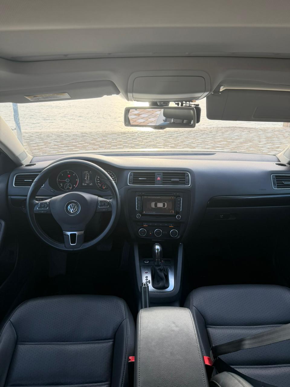 Volkswagen Jetta 2014 — photo 2