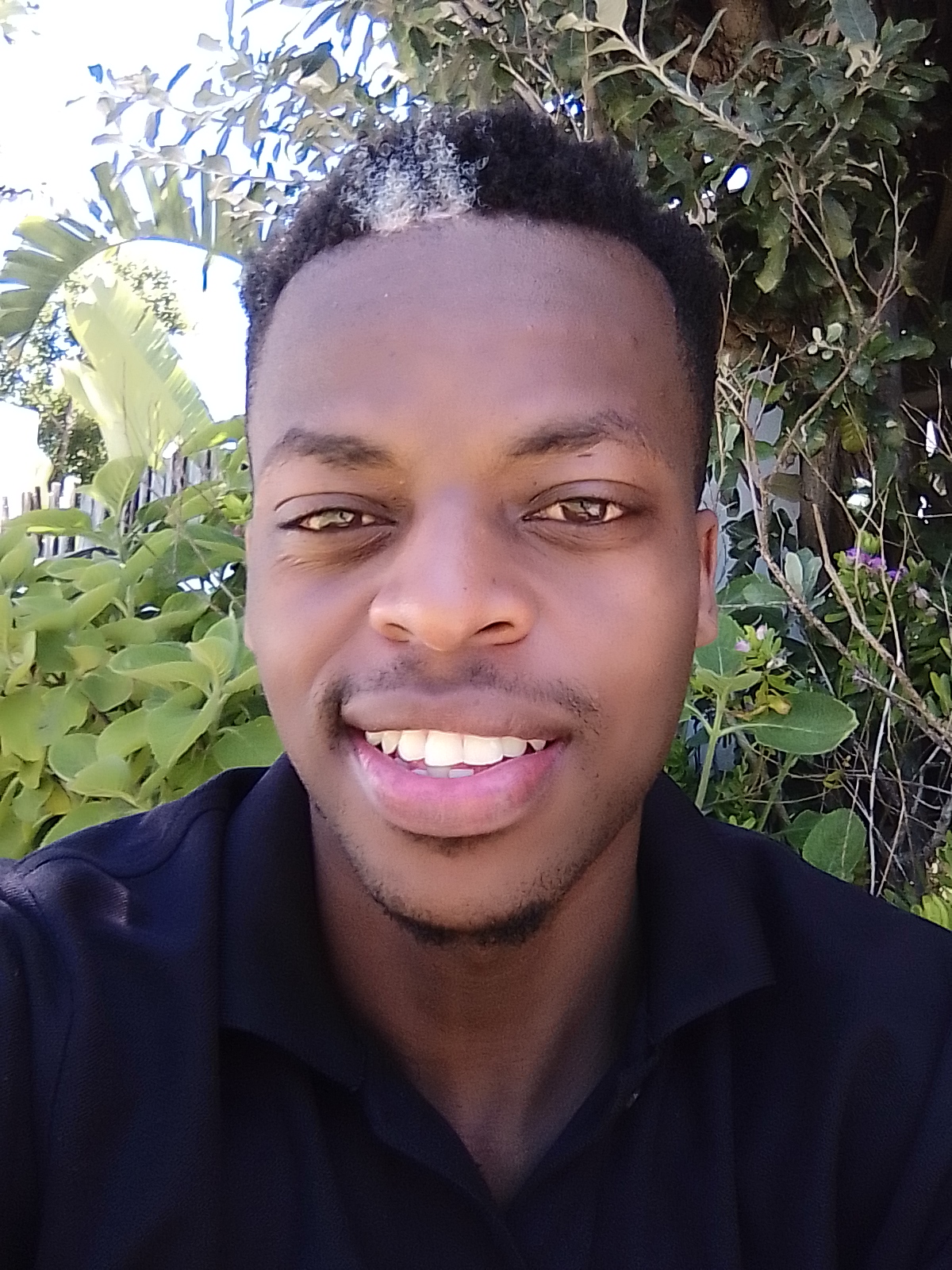 Replit profile picture for @Thembani