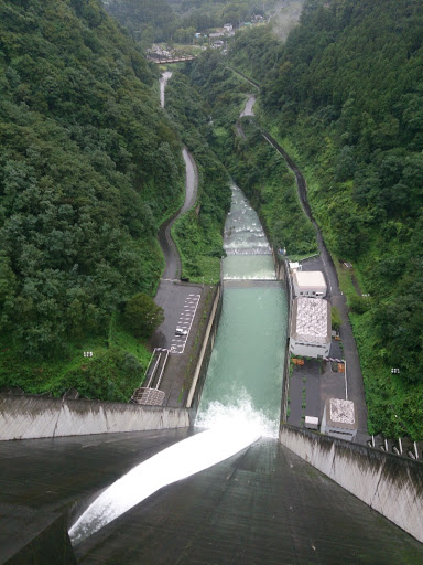 浦山ダム