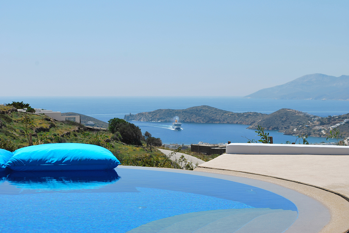 Sea view from the outdoor pool