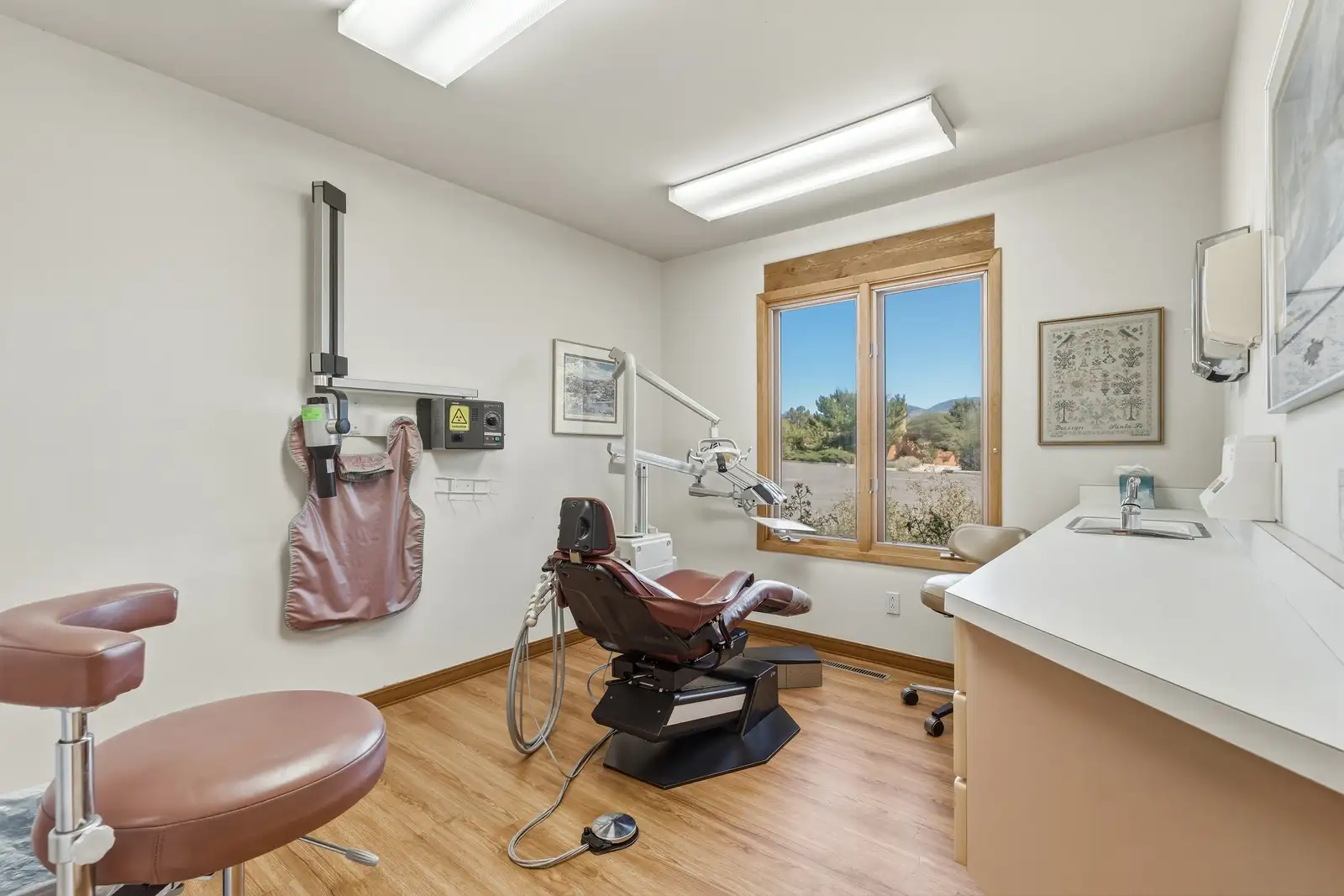 409 Botulph Ln image 36