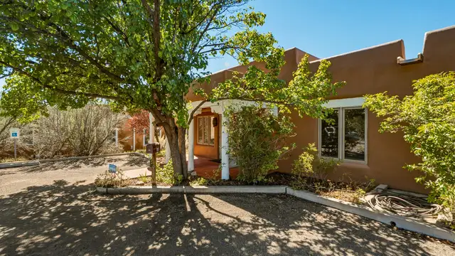 409 Botulph Ln listing image