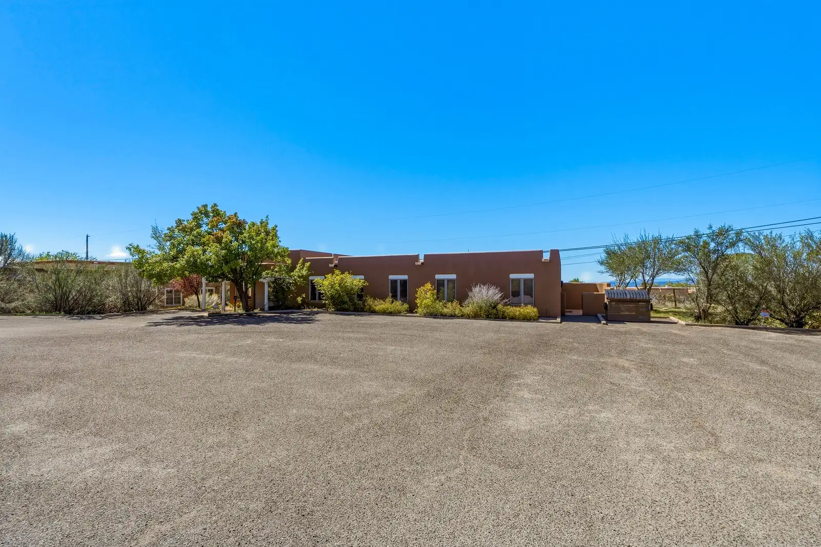 409 Botulph Ln image 7