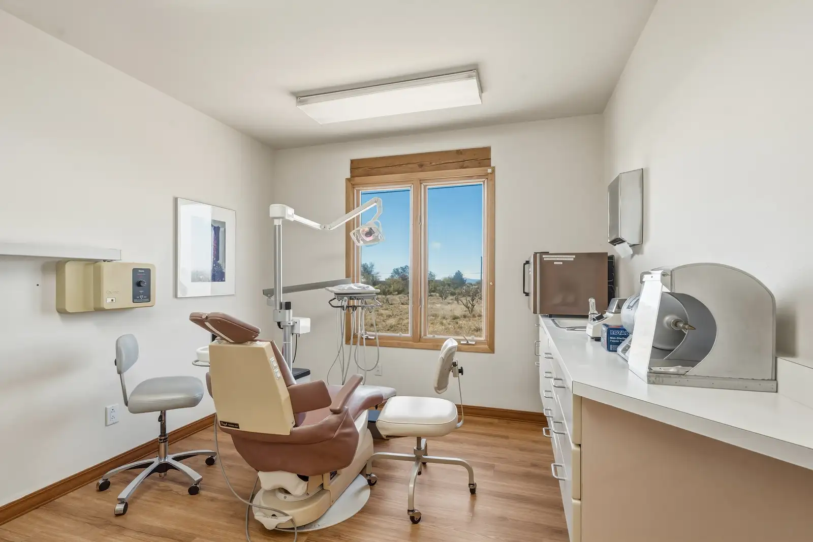 409 Botulph Ln image 39