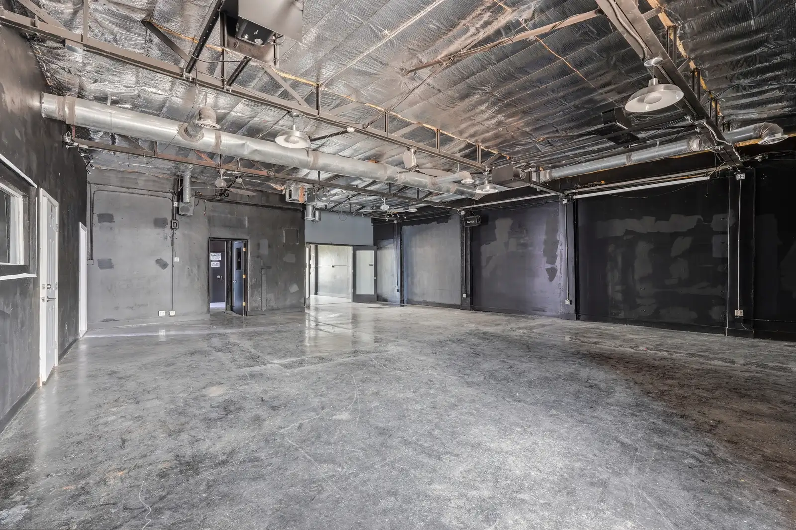 637 Broadway Blvd SE image 16