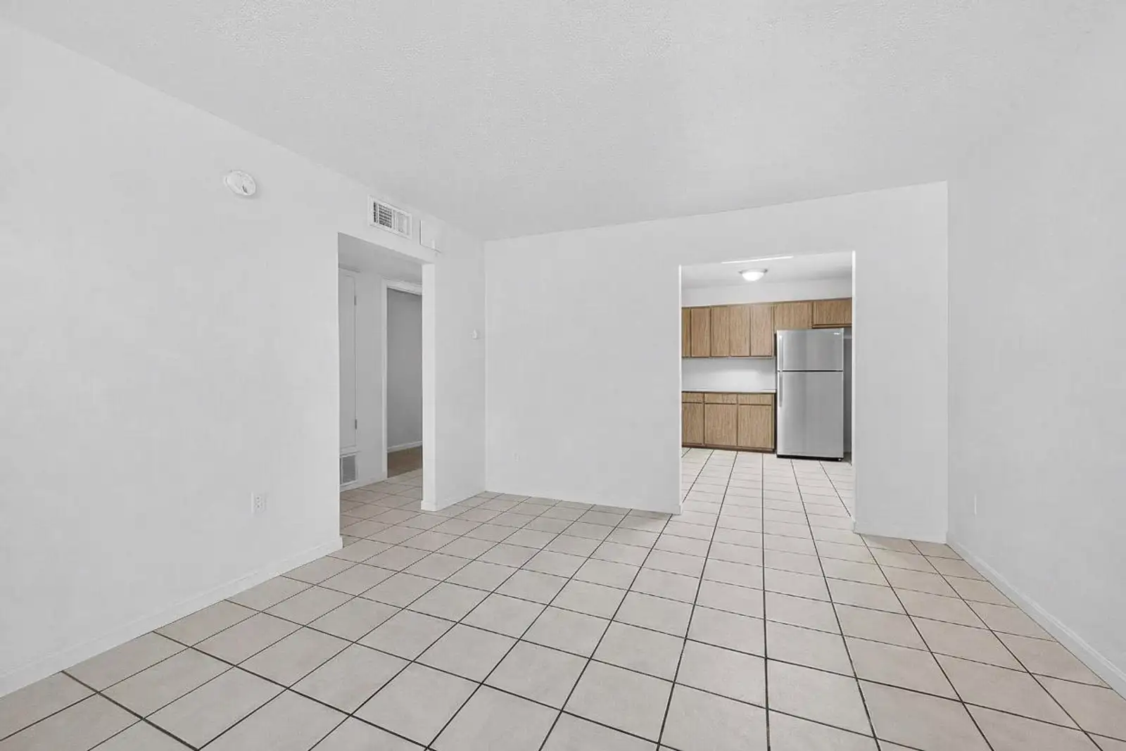 1000 Sage St image 3