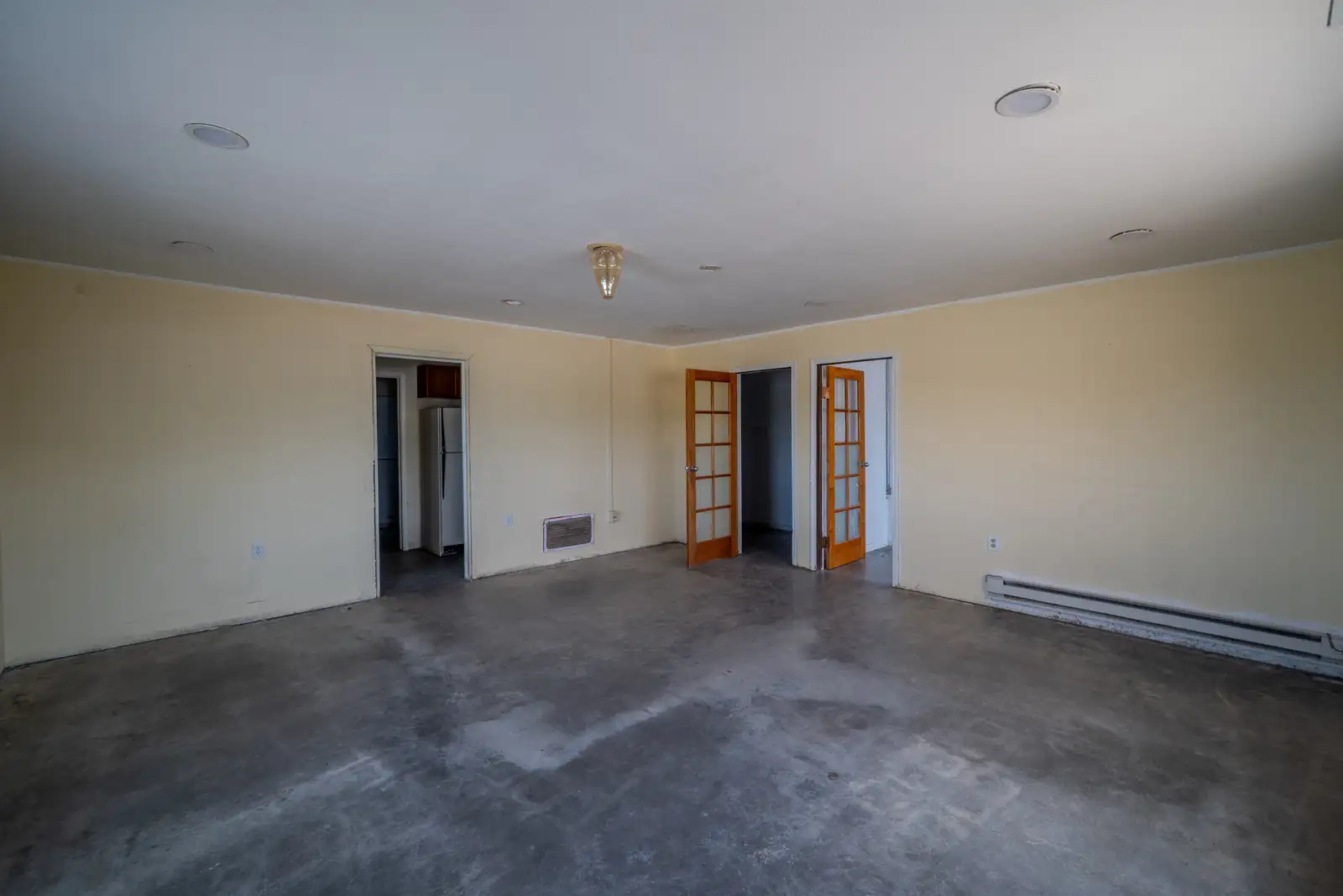 High Visibility Mixed Use Commercial in Los Alamos image 12