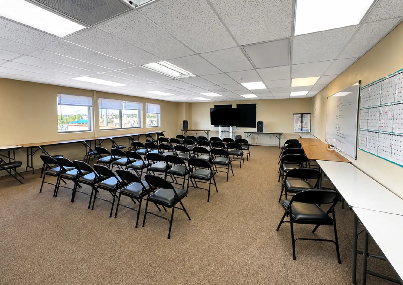 Flexible Multi-Story Office Building image 7
