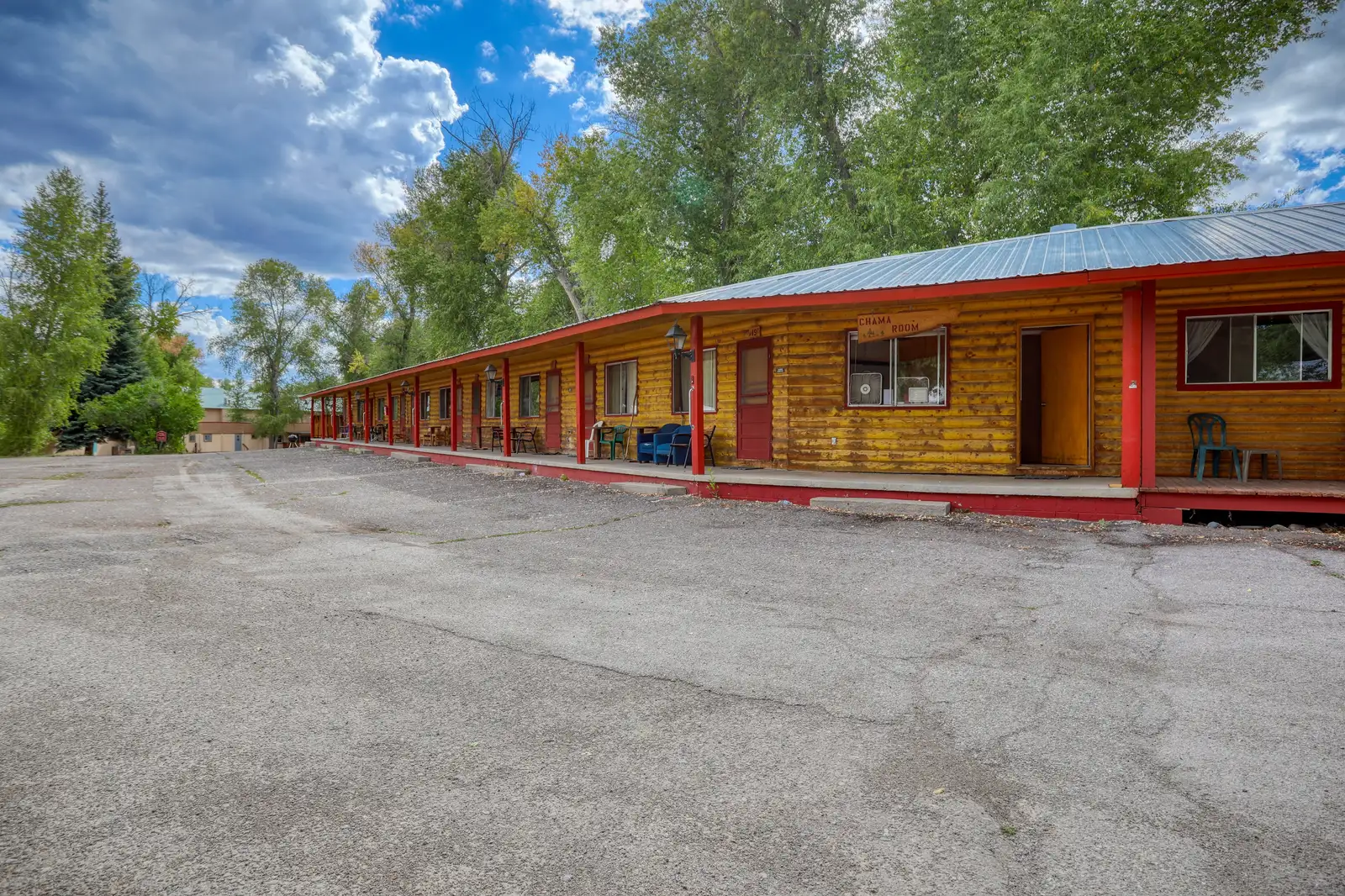 Elkhorn Lodge-36 Units, Huge Potential! image 26