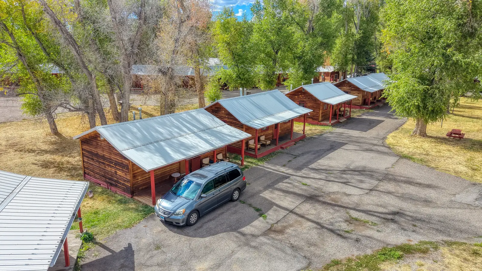 Elkhorn Lodge-36 Units, Huge Potential! image 32