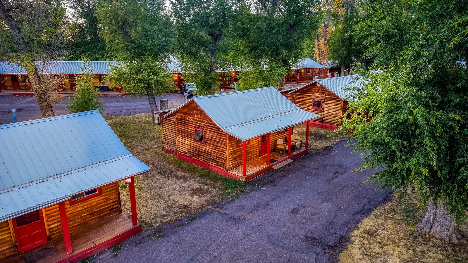 Elkhorn Lodge-36 Units, Huge Potential! image 36