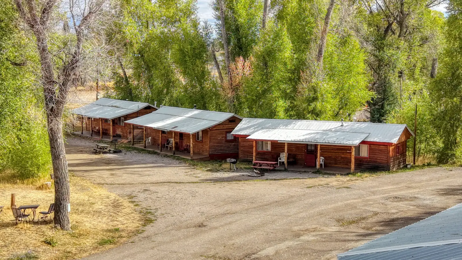 Elkhorn Lodge-36 Units, Huge Potential! image 31