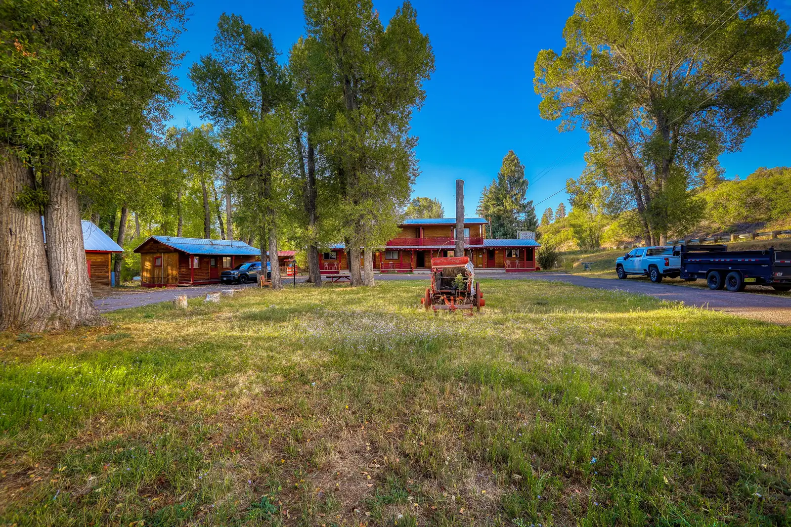 Elkhorn Lodge-36 Units, Huge Potential! image 22