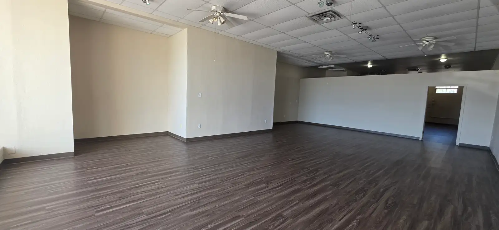 7413-7421 Menaul Blvd NE image 2