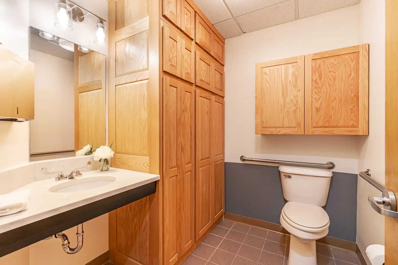 460 St Michaels Dr Unit 100B image 21