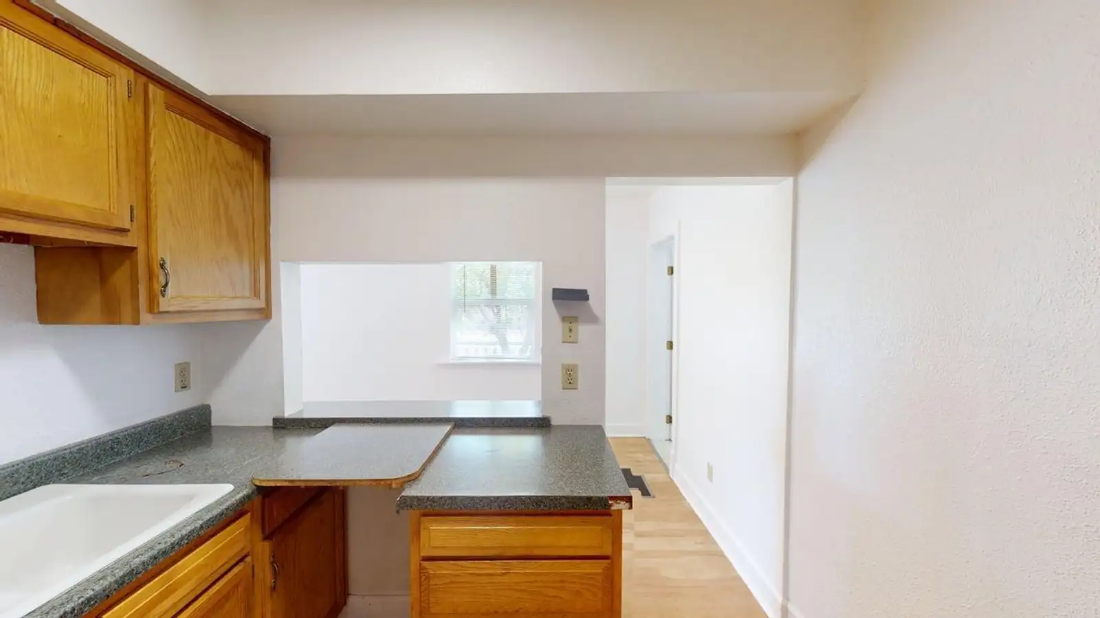 901 7th St NW image 10