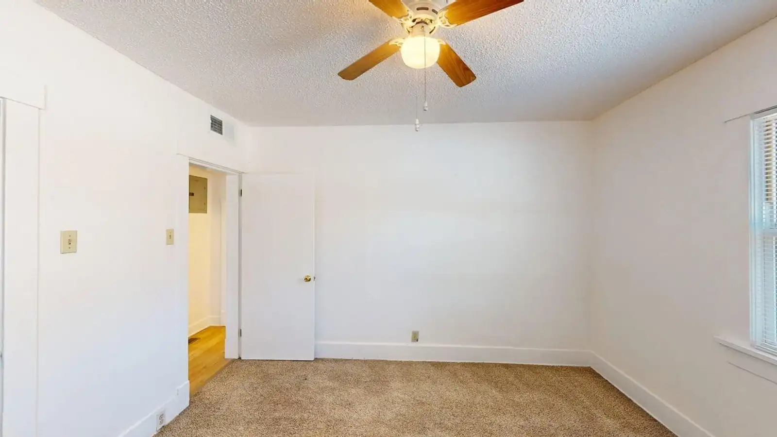 901 7th St NW image 18