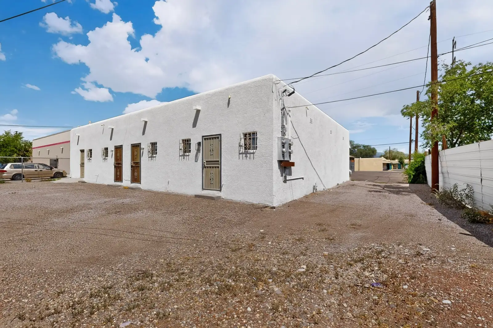 4-SUITE RETAIL/OFFICE · INVESTMENT/OWNER USER image 28