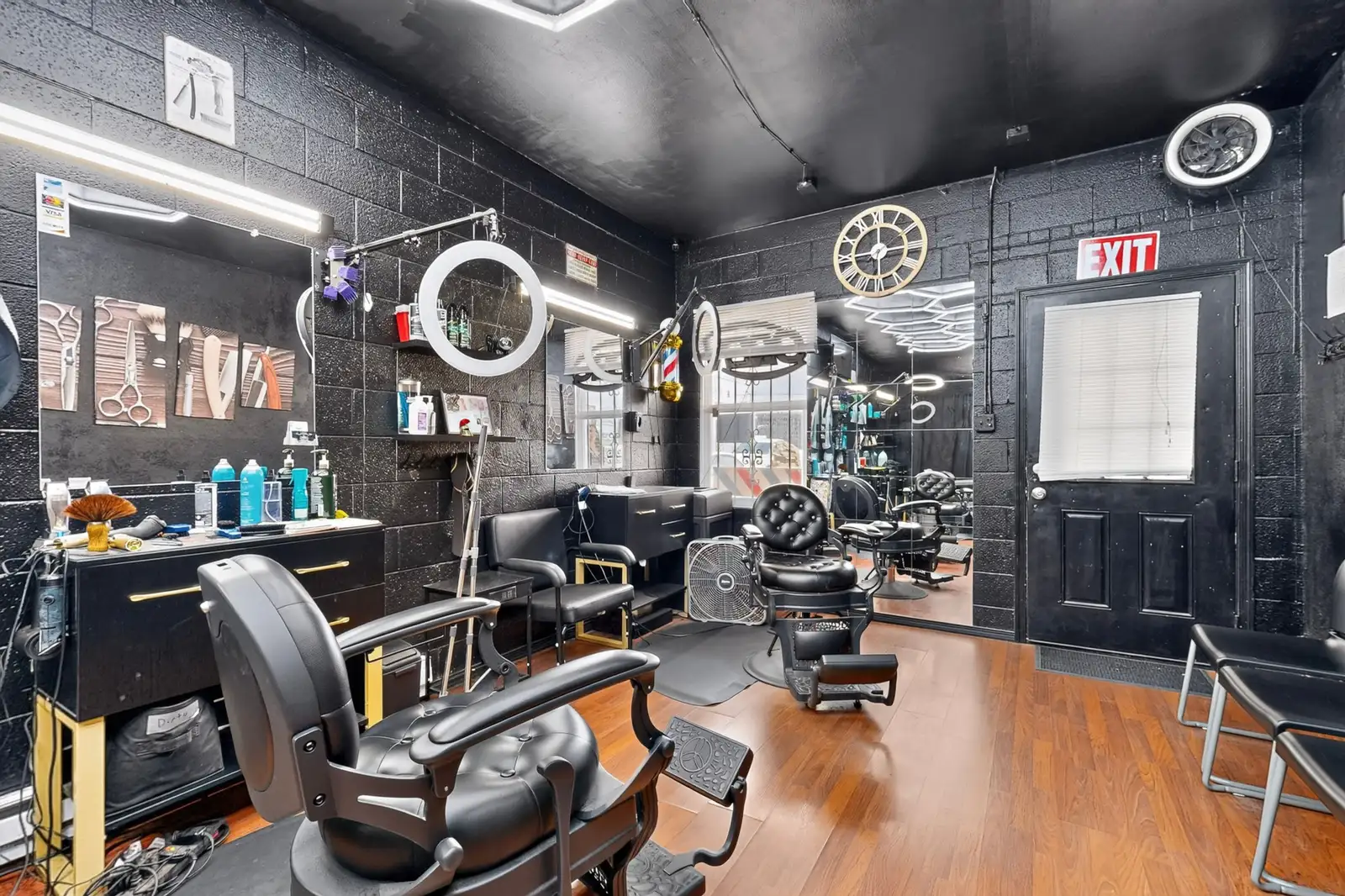 4-SUITE RETAIL/OFFICE · INVESTMENT/OWNER USER image 22