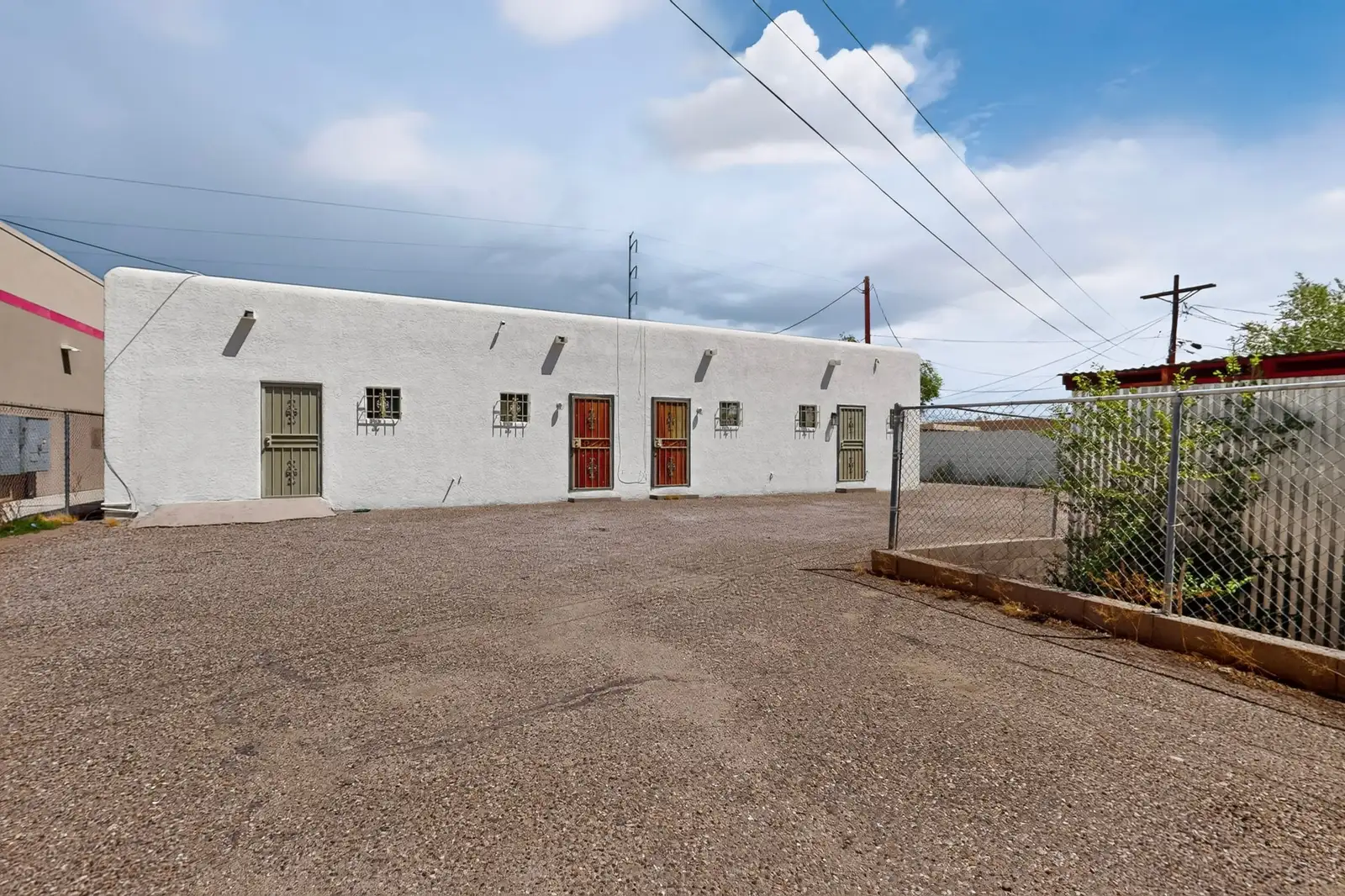 4-SUITE RETAIL/OFFICE · INVESTMENT/OWNER USER image 27