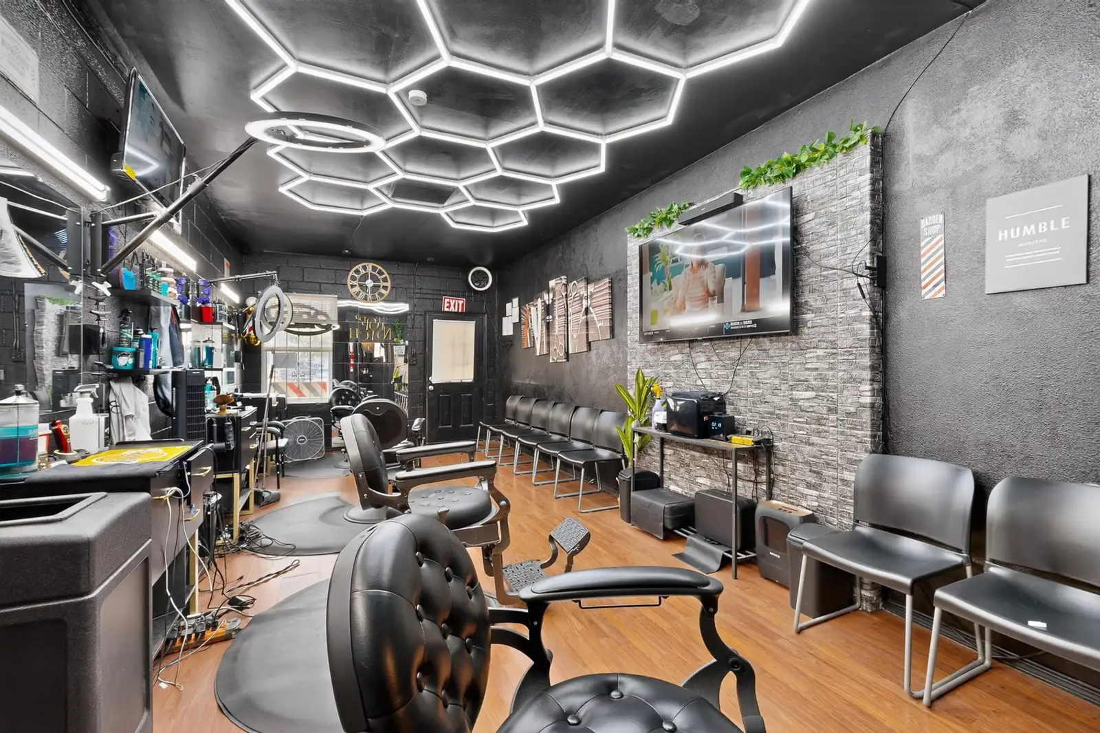 4-SUITE RETAIL/OFFICE · INVESTMENT/OWNER USER image 21