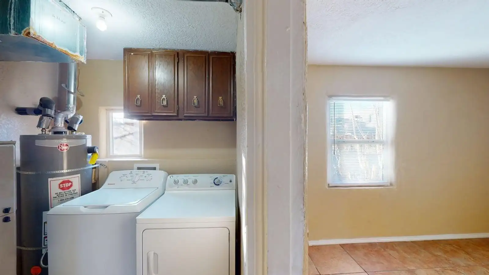 907 Coal Ave SW image 31