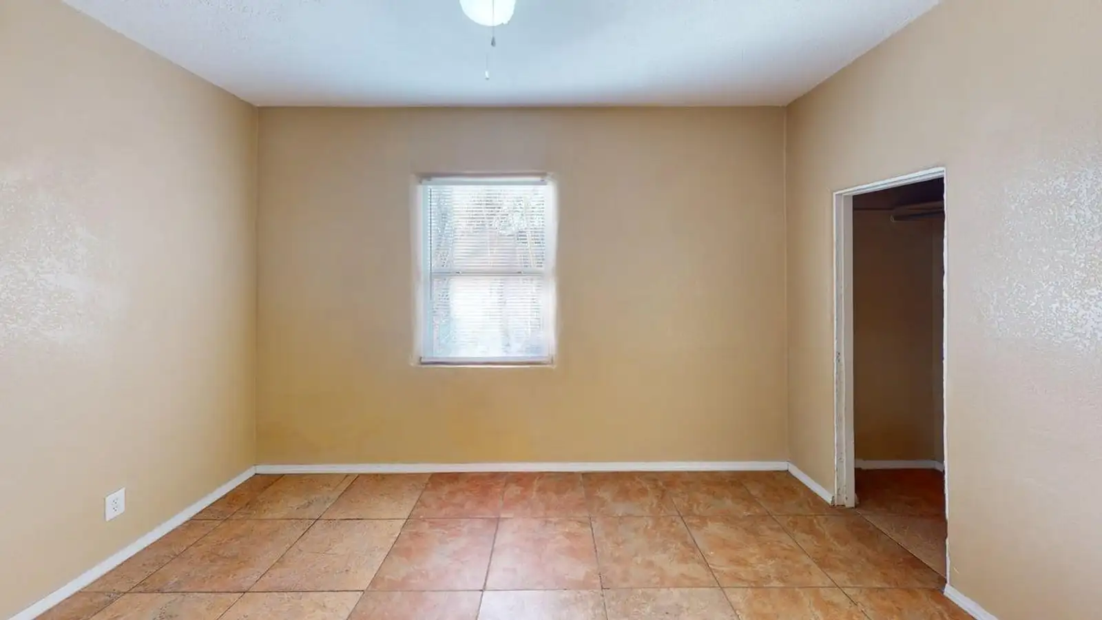 907 Coal Ave SW image 43
